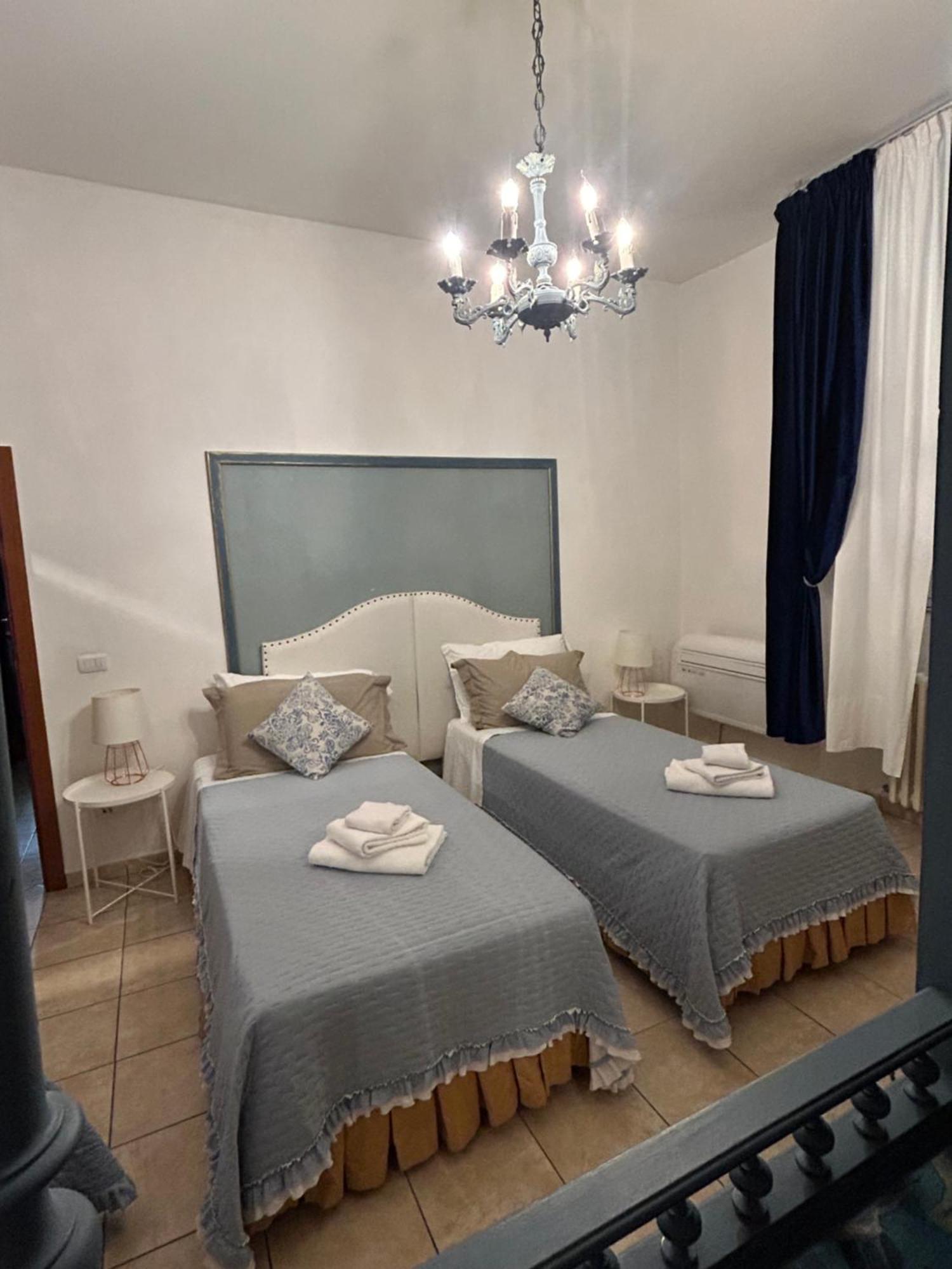 B&B Le Camere Di Livia Siena Exteriör bild